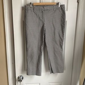 Adrienne Vittadini cropped geometric print pants size 10 white blue